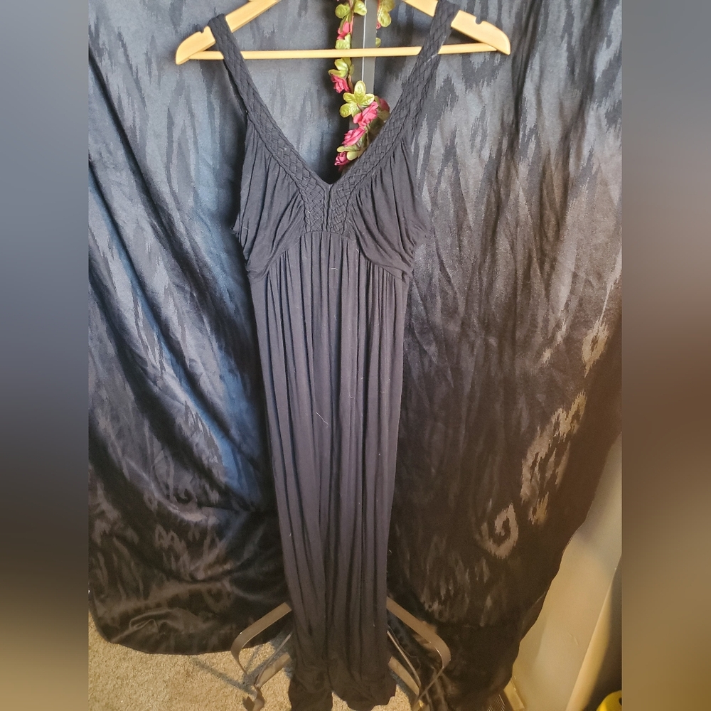 Black Design History empire waist maxi dress size Medium